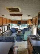 (AQ) 1996 GM Fleetwood Bounder RV