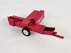 1/16 Ertl Case International Small Square Baler
