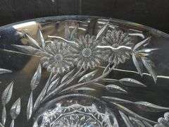 (Y) European Crystal Daisy Bowl