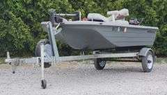 (K) Basstender 11.3 Fishing Boat With Trailer
