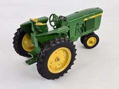 1/16 Ertl John Deere 3020 Narrow Front Tractor