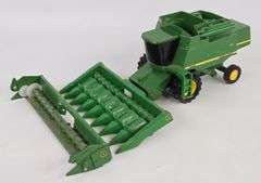 1/16 Ertl John Deere 9510 Combine