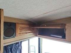 (AQ) 1996 GM Fleetwood Bounder RV
