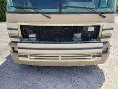 (AQ) 1996 GM Fleetwood Bounder RV