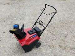 (G) Toro Power Clear 21” Single-Stage Self-Propelled Gas Snow Blower