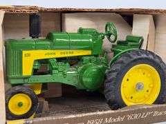 1/16 Ertl 1958 John Deere Model 630 LP Tractor