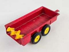 Vintage 1/16 Ertl New Holland Manure Spreader