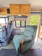 (AQ) 1996 GM Fleetwood Bounder RV