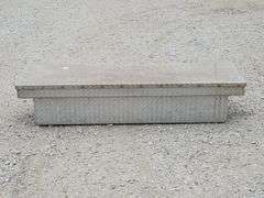 (K) Aluminum Diamond Plate Tool Box, 70.5" x 15" x 21"