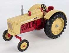 1/16 Ertl Cockshutt 570 Super Wide Front Tractor