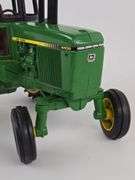 1/16 Ertl John Deere 4450 Tractor w/ Cab
