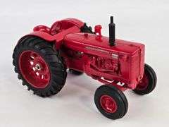 1/16 Ertl International 600 Diesel Tractor