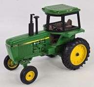 1/16 Ertl John Deere 4450 Tractor w/ Cab