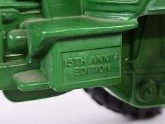 1/16 Ertl John Deere 4450 Tractor w/ Cab