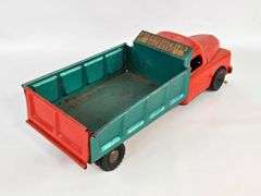 Vintage Structo Hydraulically Operated Dump Truck