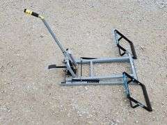 (J)  Pro Lift ATV And Lawn Mower Lift, 22" Lift, 300 LBS Capacity