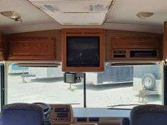 (AQ) 1996 GM Fleetwood Bounder RV
