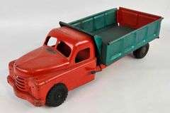Vintage Structo Hydraulically Operated Dump Truck