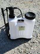 (G) (2) Back Pack Sprayers