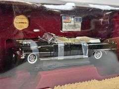 1/24 Scale Die-Cast 1956 Cadillac Presidential Parade Car