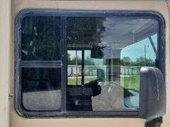 (AQ) 1996 GM Fleetwood Bounder RV