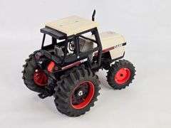 1/16 Ertl Case 3294 Tractor w/ Cab & FWA