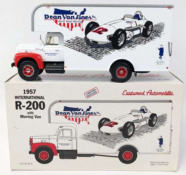 1/34 Die-Cast 1957 International R-200 w/ Moving Van