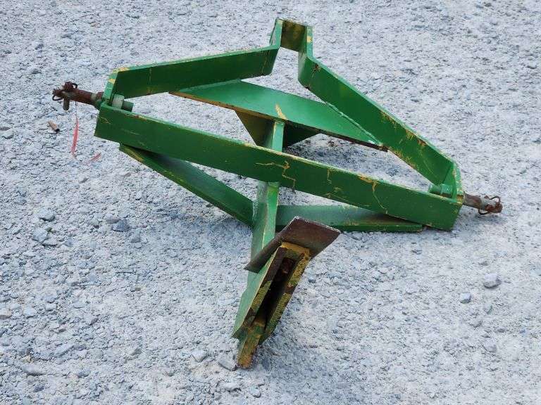 (AO) Frontier 3 Point Quick Hitch - Kraft Auction Service, LLC