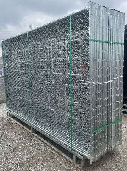 112”Wx71”L Work Site Galvanized Freestanding Chain Link Fencing