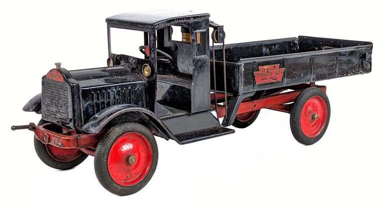 Live Annual Fall Antique & Vintage Toy Auction