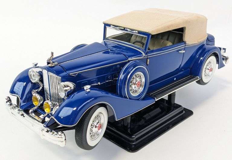 1/18 Die-Cast 1934 Packard