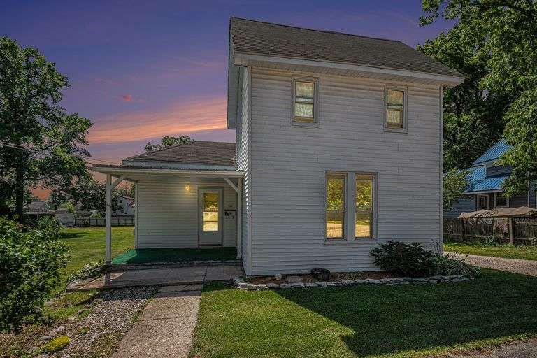 704 Water Street Ligonier, IN Real Estate