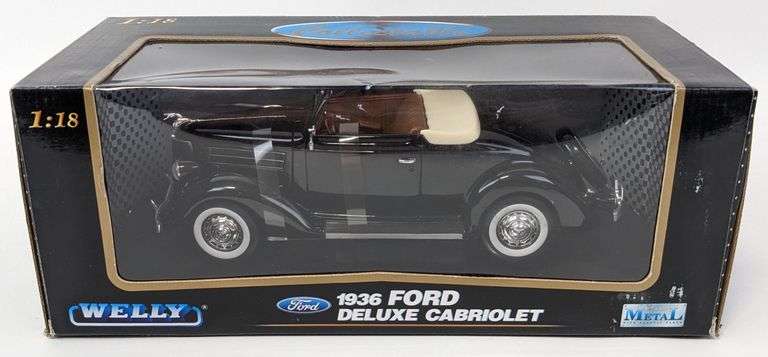 1/18 Die-Cast 1936 Ford Deluxe Cabriolet