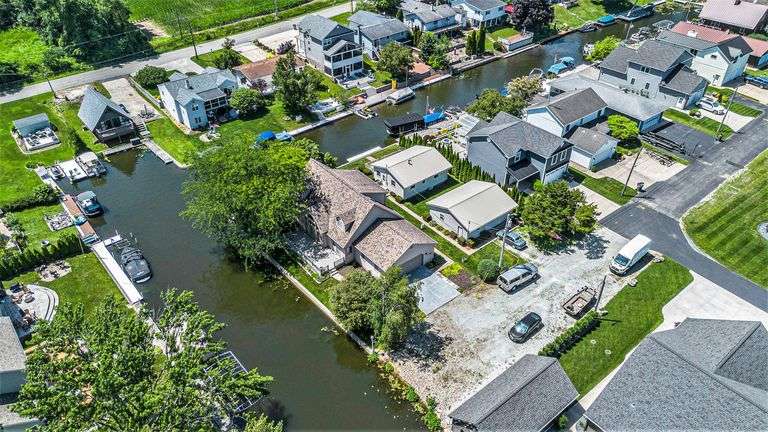"LIVE" 2 Parcel Lake Wawasee Real Estate Auction - Syracuse, IN