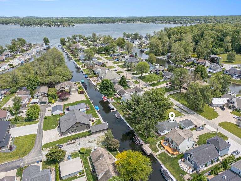 OLO Lake Wawasee Channel House Real Estate Auction - Min. Bid $299,900
