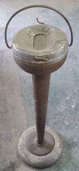 Vtg. Mid Century MCM Ashtray Stand (26" Tall)