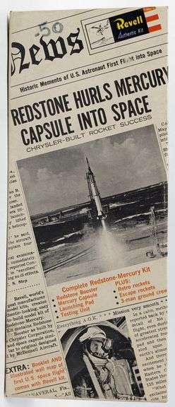 1/110 Scale Revell Restone Booster Mercury Capsule Model Kit - NIB
