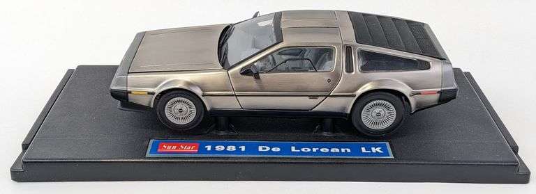 1/18 Die-Cast 1981 De Lorean LK