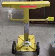 Dayton Auto-Stand Trailer Stabilizer Jack (Model 26W613)