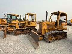 Live Walkerton Farm & Equipment consignment Auction - Day 3