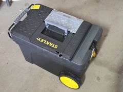 Stanley 17 Gallon Mobile Tool Chest