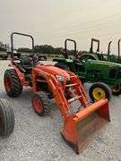 Live Walkerton Farm & Equipment consignment Auction - Day 3