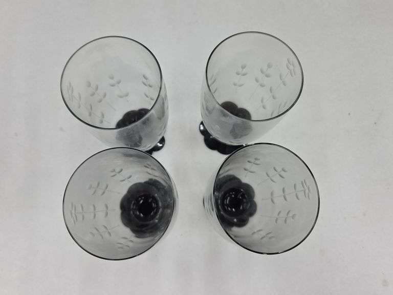 (Q) 4 MCM Black Lily Pad Etched Tumblers