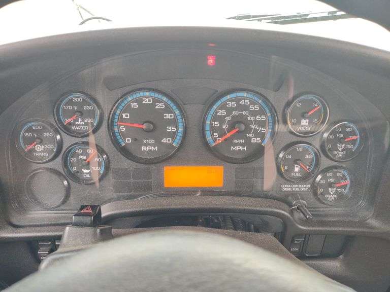 2009 IC CE200 School Bus
