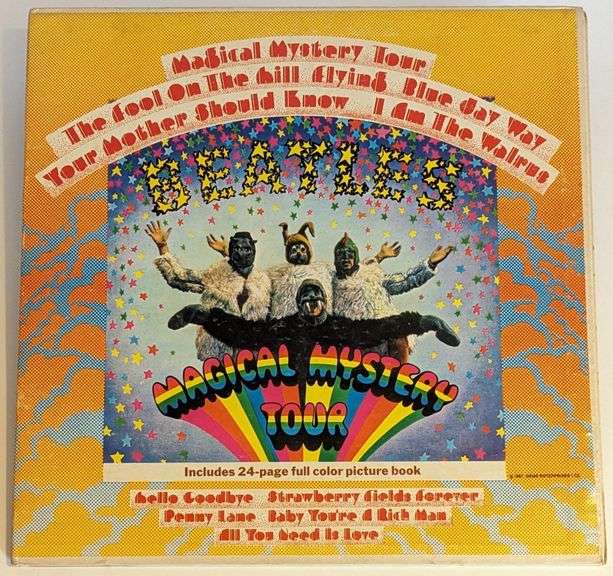 The Beatles – Magical Mystery Tour (1967, Capitol SMAL-2835, Stereo) Includes the iconic gatefold cover with attached 24-page full-color booklet.