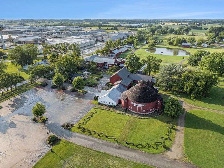 OLO Nappanee Commercial Real Estate Auction - Min. Bid $1,399,900