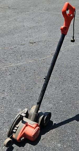 Black & Decker Landscape Edger. Electric Powered.