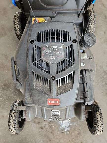 Toro Personal Pace Self Propelled Lawn Mower. Model# 21385.