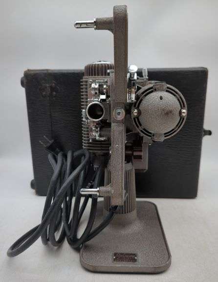 (GH) (1) Revere - Eight Projector