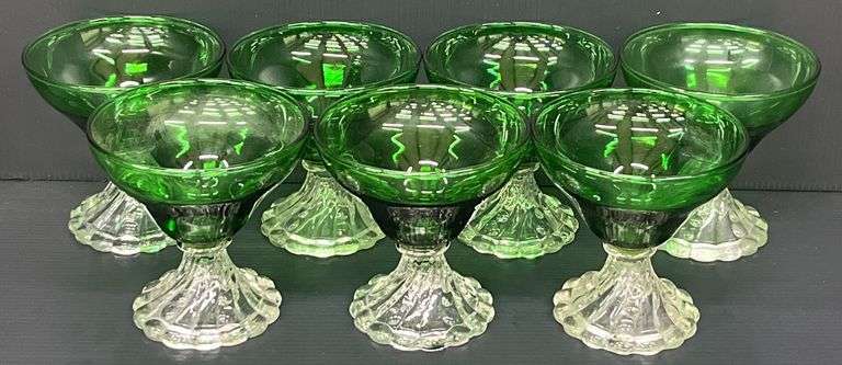 (Q) Set Of 7 Anchor Hocking Forest Green "Burple" Footed Champagne/Sherbet Glasses